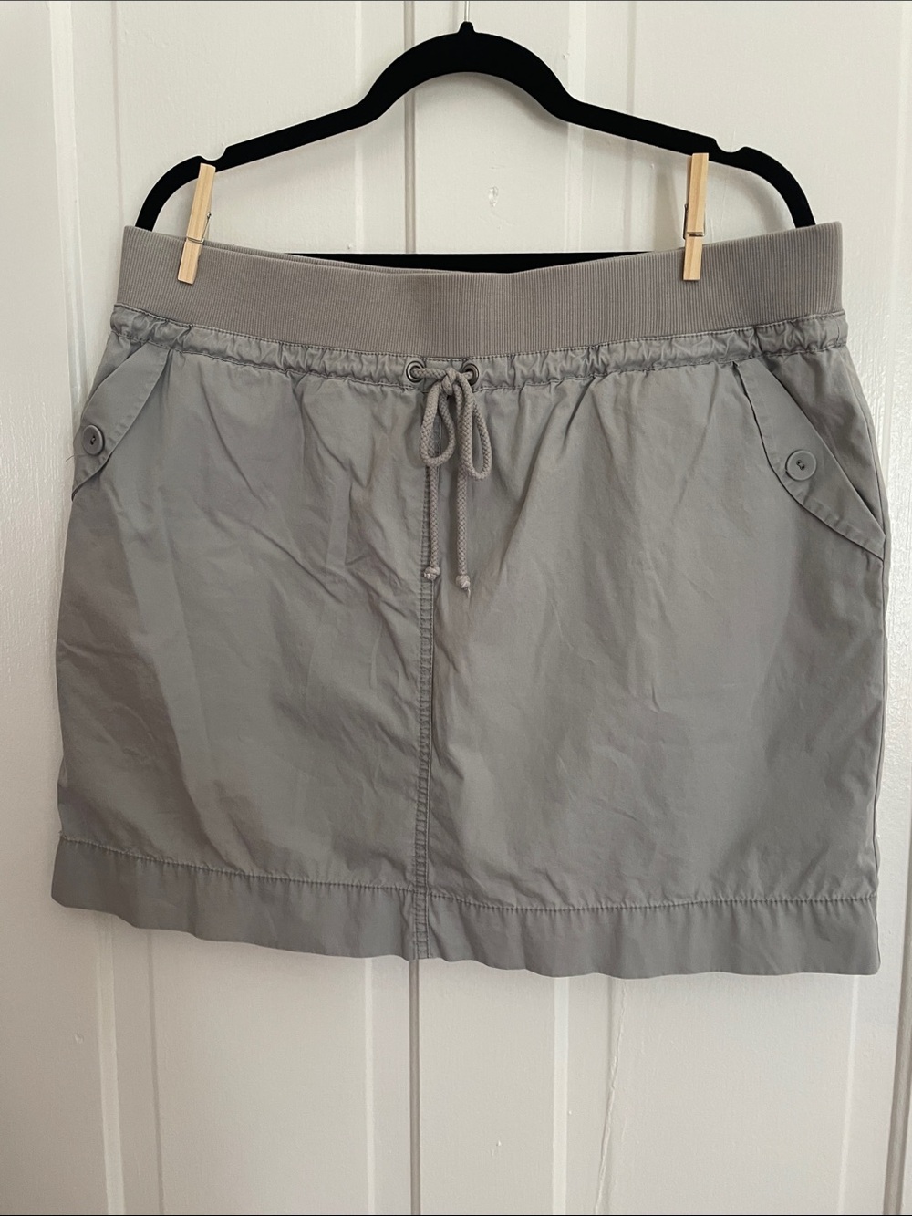 Chaus Sport Casual Drawstring Skort in Gravel L 100% cotton